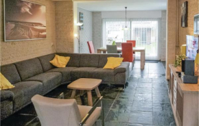 Awesome Home In Callantsoog With Kitchen